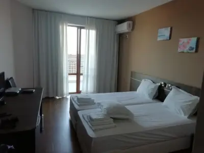 Sea & Hill Guest Houses хотелски тип