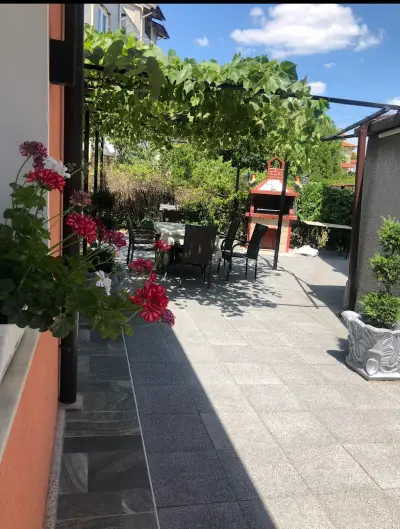 Apartments Komitovi Апартаменти Комитови