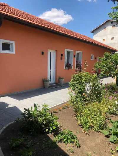 Apartments Komitovi Апартаменти Комитови