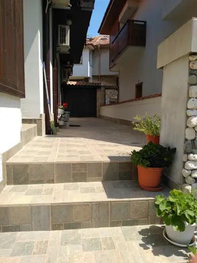 Guest House Aja