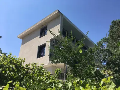 SURF House Villa Roza