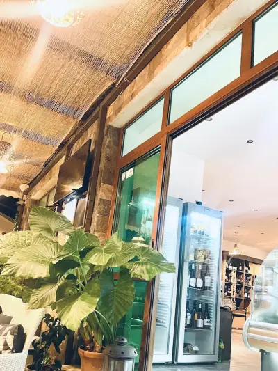 Уайн Хаус Бистро