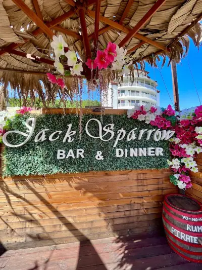 Bar and Dinner Jack Sparrow