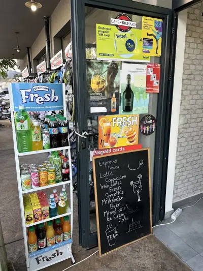 Vegan coffee shop "Friends"