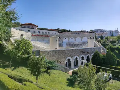 Амфитеатър "Арена"