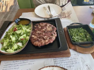 На улицата