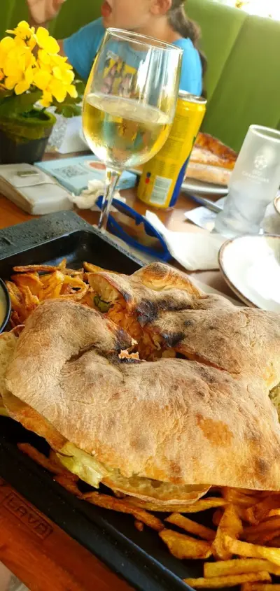 На улицата