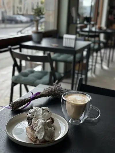 Cafe Bakery "De Maman"