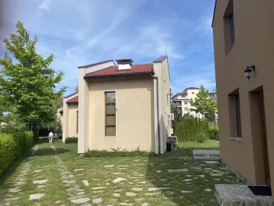 Вилно селище Зора