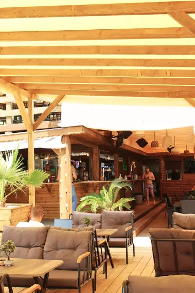 Shami Beach Bar