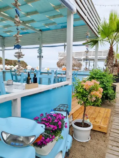 Beach bar Butterfly