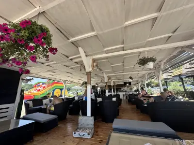Beach bar Butterfly
