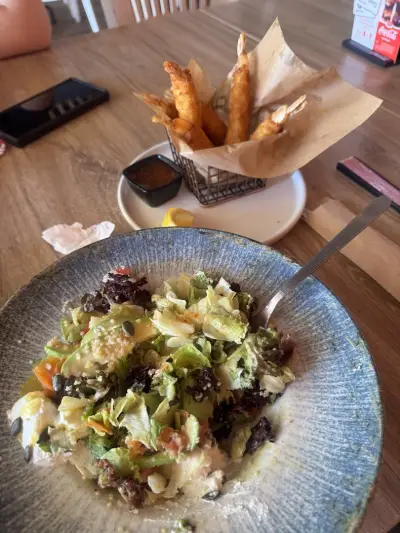 Capri Pizza Bar & Grill