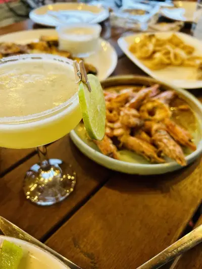 THE WAVE BEACH RESTAURANT