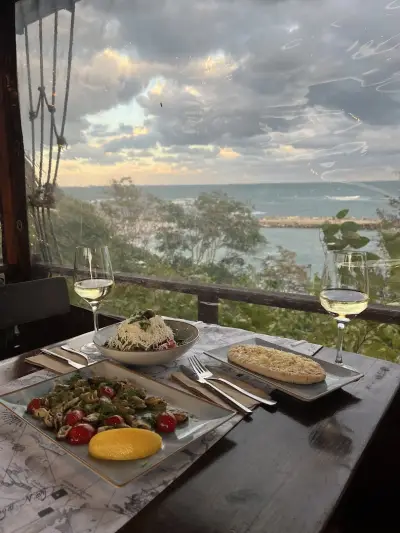 Restaurant "Breeze"