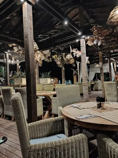 Thai Bar | OASIS RESORT LOZENETS