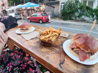 Pirate Burgers