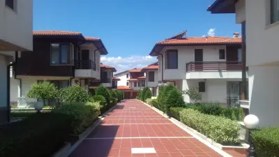 Villas in Complex Trakiyskiy Bryag