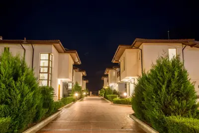 Villas in Complex Trakiyskiy Bryag
