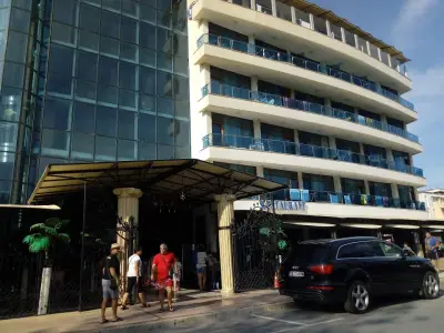 Sunny Beach Bar