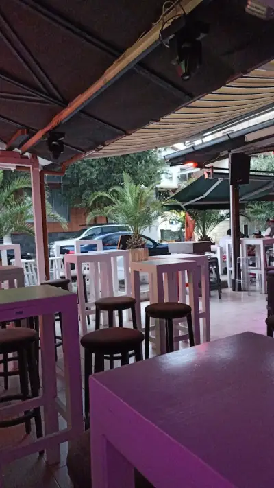 Cuba Libre Bar