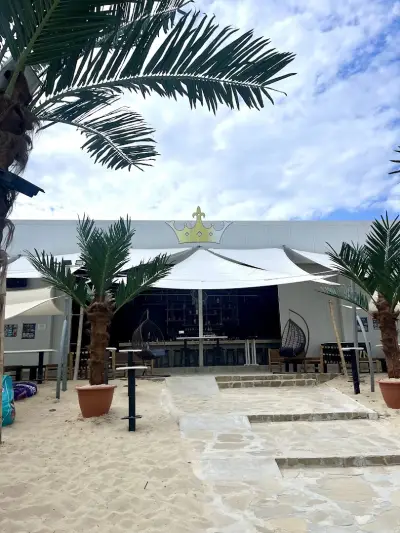 The Crown Open Beach Lounge