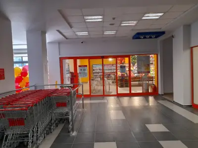 T MARKET
