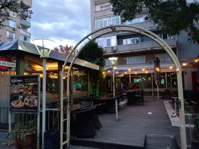 Снекбар "Корнър"