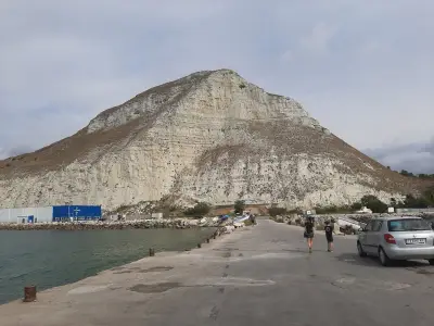 Каварна пропърти
