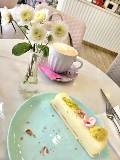 Ice Cream Saloon "Clio 2"