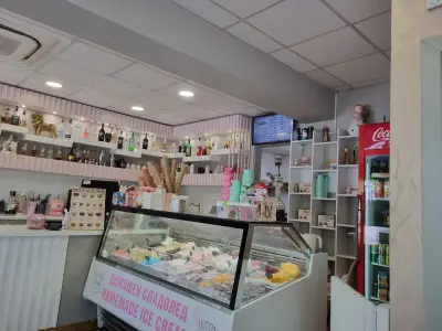 Ice Cream Saloon "Clio 2"