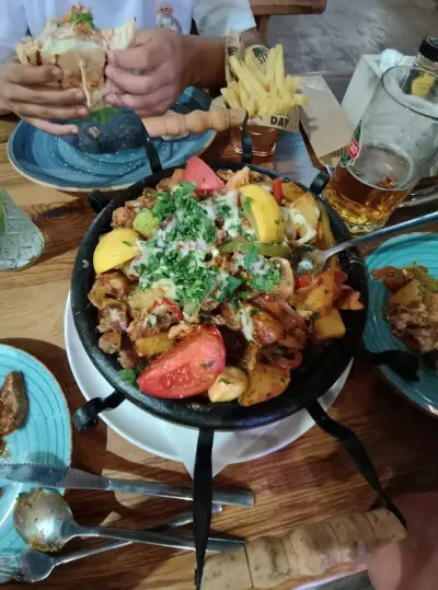 Aura bar and grill