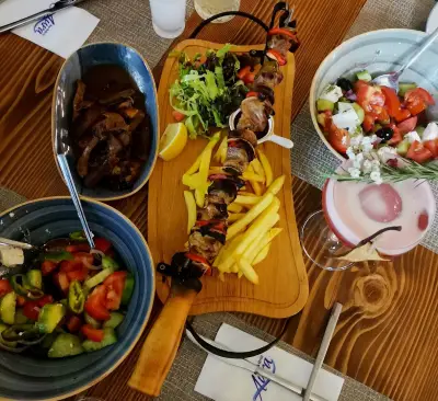 Aura bar and grill