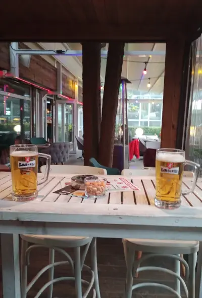 Condor Bar