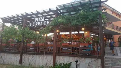 Restaurant & Pizza Terrace