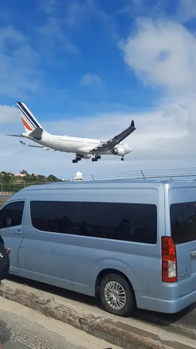 Loyal Taxi & Airport Transfers