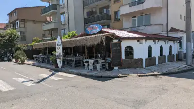 Tiki Bar And Grill Primorsko