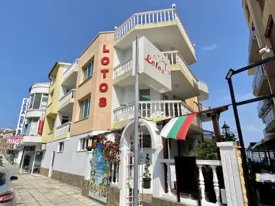 Restaurant "LOTOS"