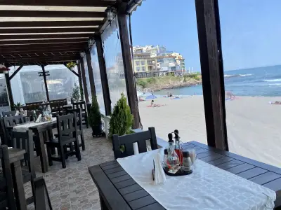 Restaurant "LOTOS"
