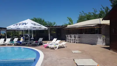 WAVE SnackBar & Restaurant