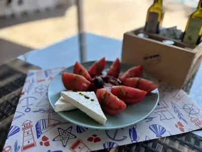 WAVE SnackBar & Restaurant