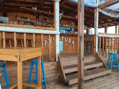 Beach bar Aventura