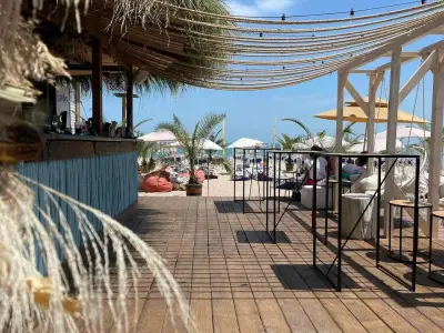 EX BEACH BAR