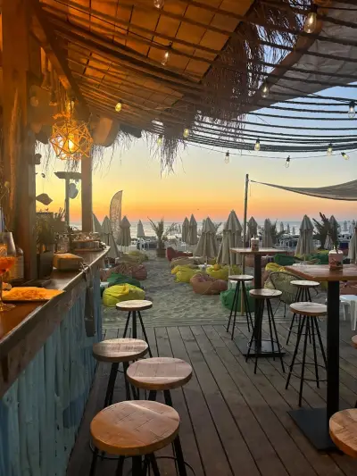 EX BEACH BAR