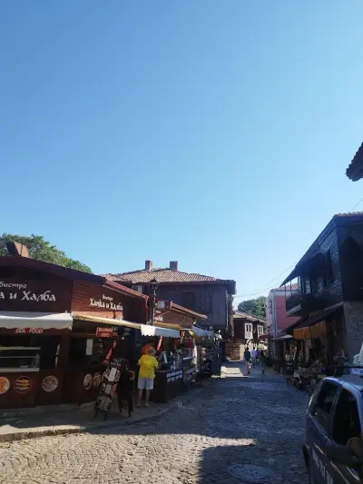 Бистро "Хапка и Халба"