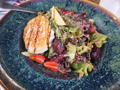 Matis bar and Grill