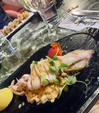 Matis bar and Grill