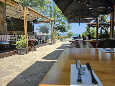 Matis bar and Grill