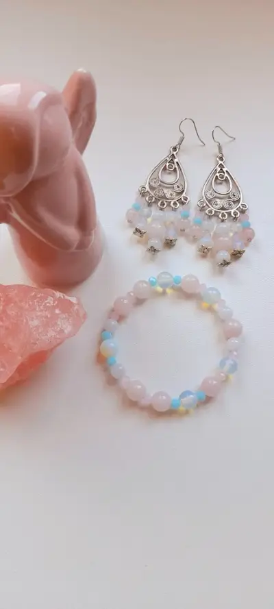 Dhara Crystals онлайн магазин за бижута и аксесоари от естествени камъни