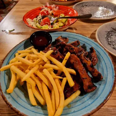 Yard Bar & Grill